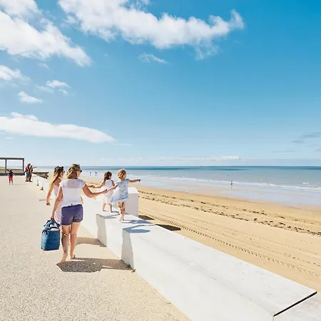 Cosy à 50m De La Pour 4 Pers. Avec Balcon à Hilaire De Riez - Fr-1-323-448 Appartamento *