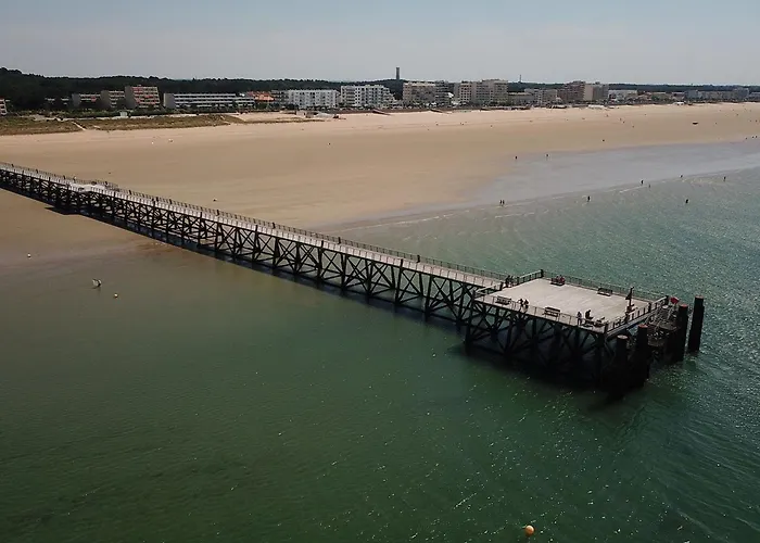 Cosy Pour 4 A 50m De La A St Hilaire - Fr-1-323-448 생 힐레르 드 리에