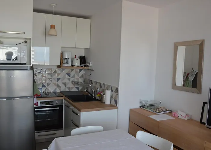 Cosy Pour 4 A 50m De La A St Hilaire - Fr-1-323-448 아파트 *